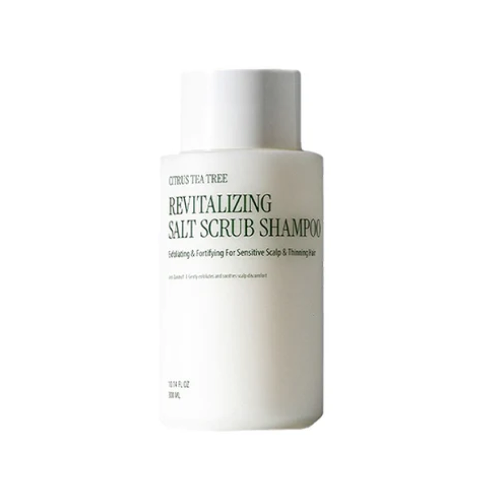 Ревитализирующий шампунь-скраб CURLY SHYLL Revitalizing Salt Scrub Shampoo 300 мл (Цена: 1 545 грн.)