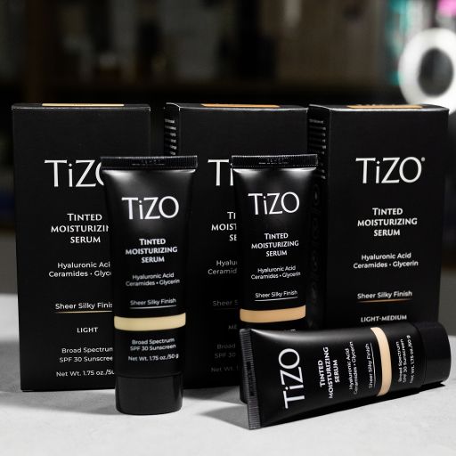 Тонирующая солнцезащитная сыворотка TIZO Tinted Moisturizing Serum SPF 30 Light-Medium 50 мл