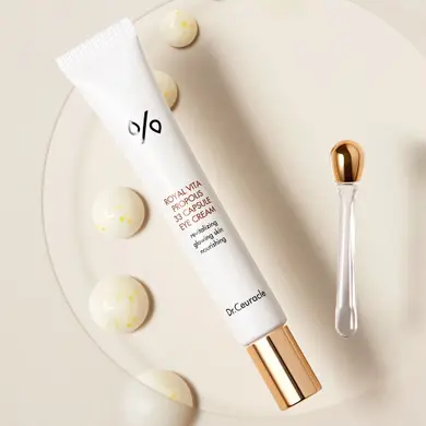 Крем для век с экстрактом прополиса DR.CEURACLE Royal Vita Propolis 33 Capsule Eye Cream 20 мл (Цена: 1 375 грн.)