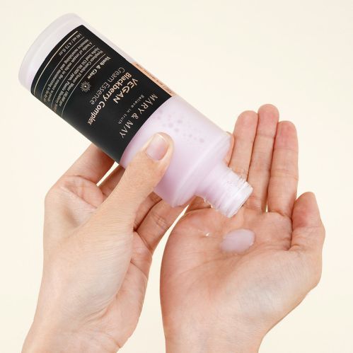 Кремовая эссенция с черничным комплексом MARY MAY Vegan Blackberry Complex Cream Essence 140 мл (Цена: 815 грн.)