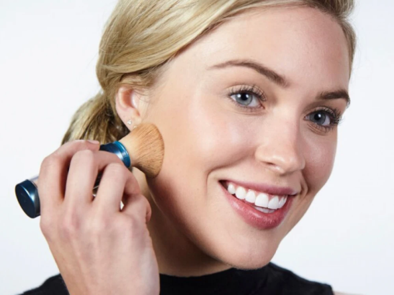 Солнцезащитная пудра с кисточкой светлая COLORESCIENCE Sunforgettable Total Protection Brush-On Shield SPF 50 Fair 6 г (Цена: 3 818 грн.)