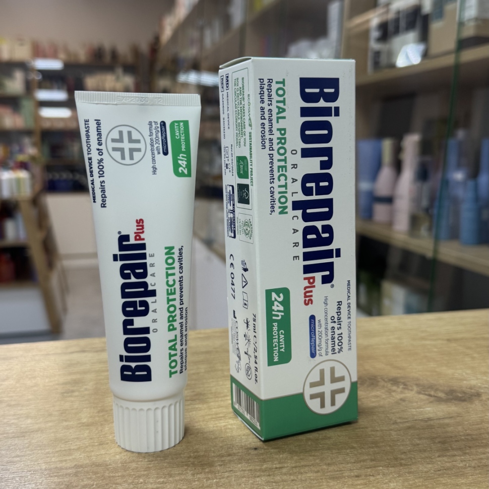 BIOREPAIR професійна зубна паста захист та відновлення Plus Total Protection 75 мл (Ціна: 334 грн.)