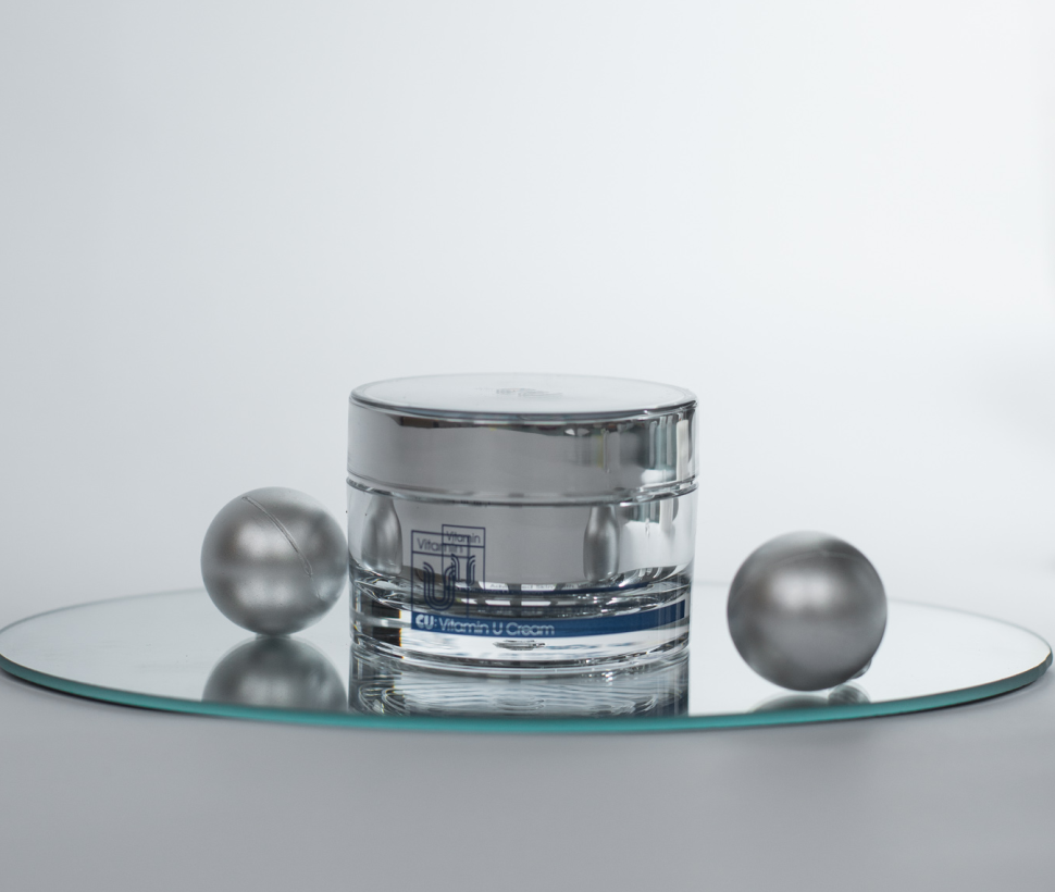 Антивозрастной крем с витамином U и пептидами CUSKIN Vitamin U Cream 50 мл (Цена: 2 652 грн.)