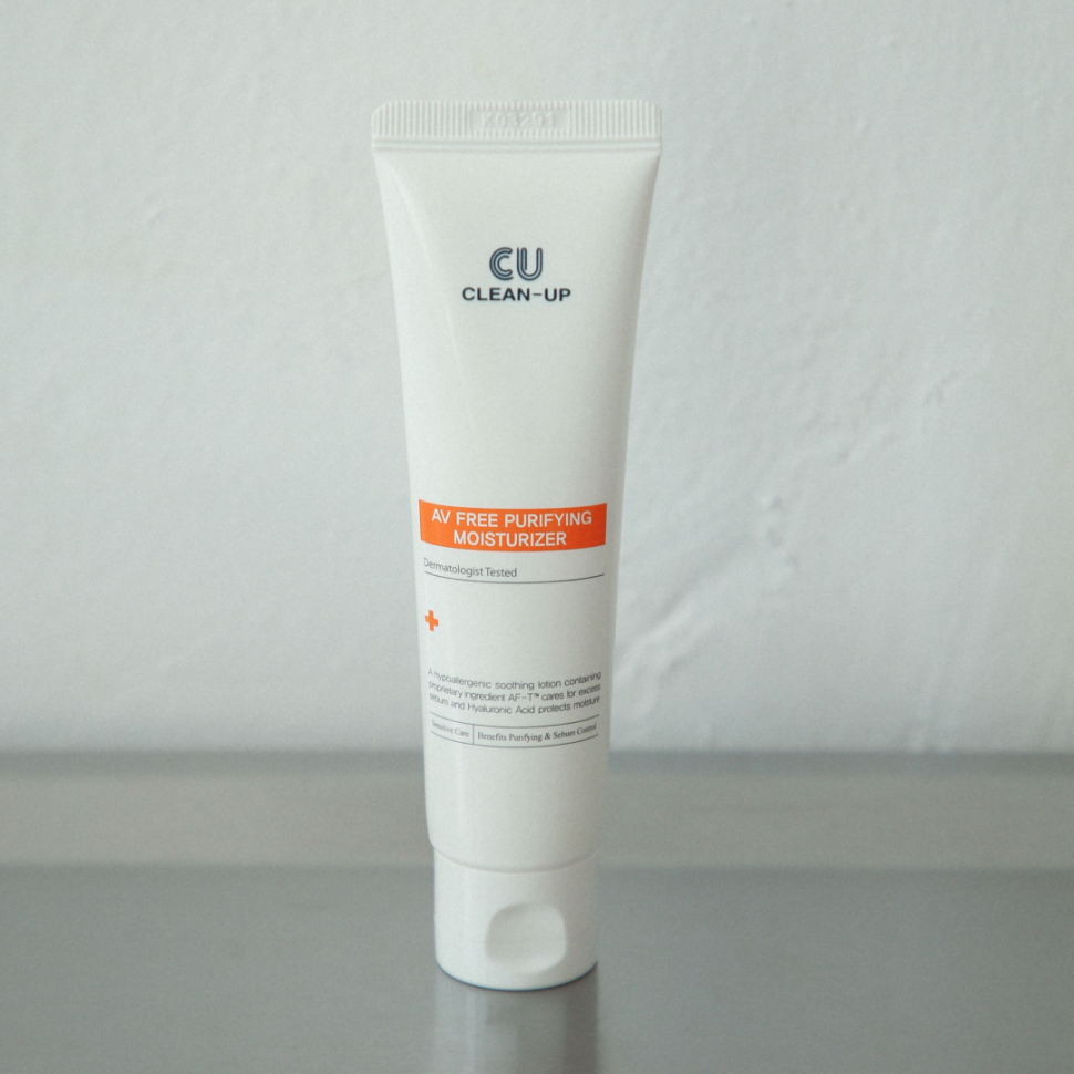 CUSKIN крем для жирної проблемної шкіри Clean-Up AV Free Purifying Moisturizer 60 мл (Ціна: 1 368 грн.)