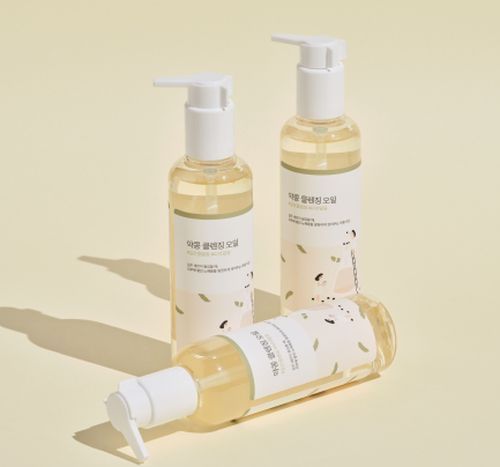 Гидрофильное масло с экстрактом черных соевых бобов ROUND LAB Soybean Cleansing Oil 200 мл (Цена: 870 грн.)