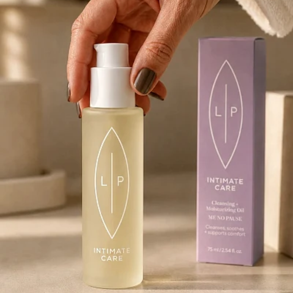 LIP INTIMATE CARE олія для очищення та зволоження інтимної зони Cleansing + Moisturizing Oil - ME NO PAUSE 75 мл (Ціна: 1 230 грн.)