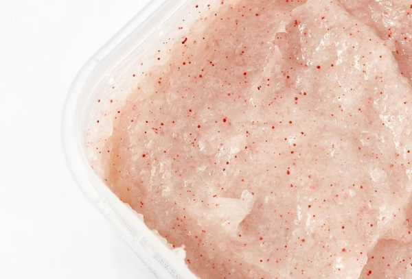 Скраб для кожи головы с морской солью DAVINES SOLU Sea Salt Scrub Cleanser 250 мл (Цена: 1 240 грн.)
