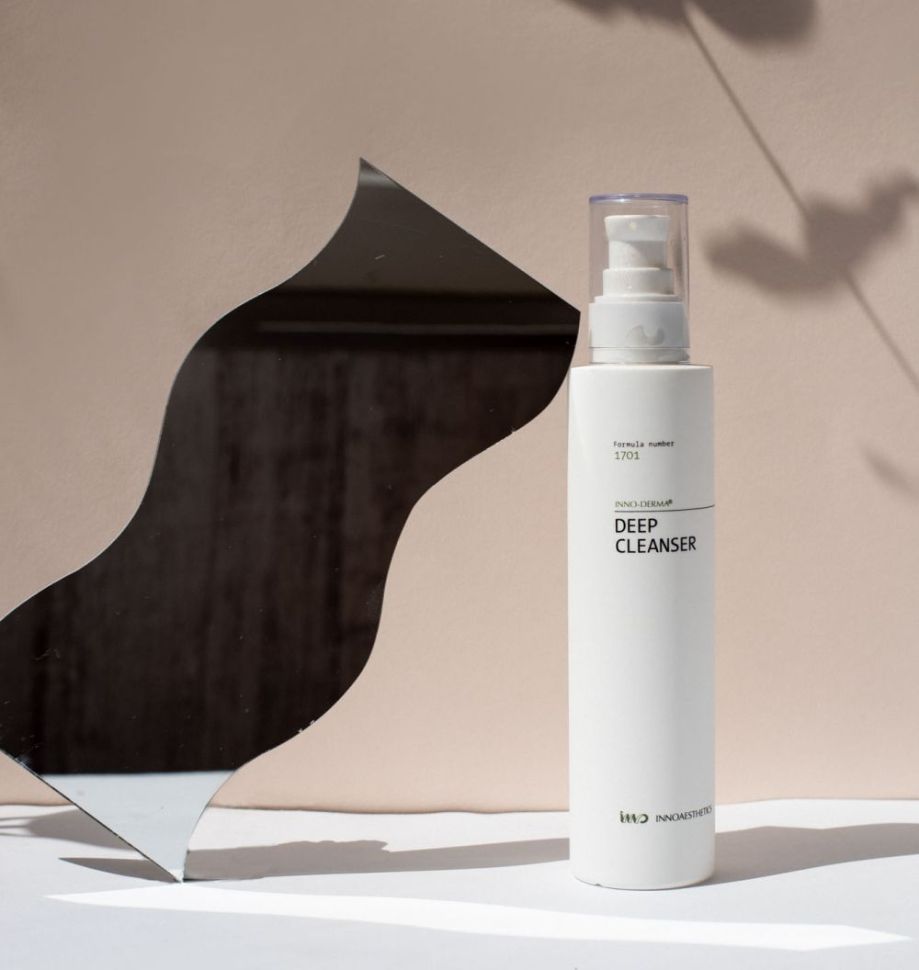 Очищающее средство для жирной кожи INNOAESTHETICS Deep Cleanser 200 мл (Цена: 1 670 грн.)