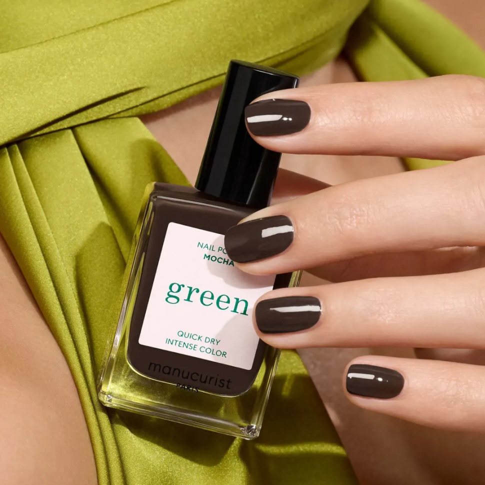 MANUCURIST лак для нігтів з теплим кавово-коричневим відтінком Green™ Mocha 15 мл (Ціна: 790 грн.)