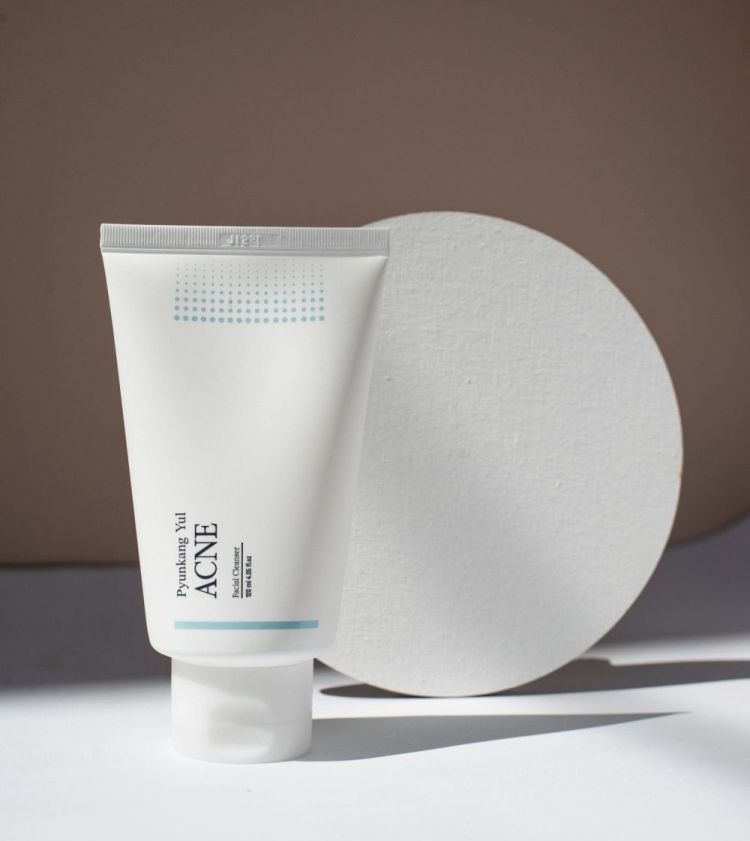 Очищаюча пінка для проблемної шкіри PYUNKANG YUL Acne Facial Cleanser 120 мл