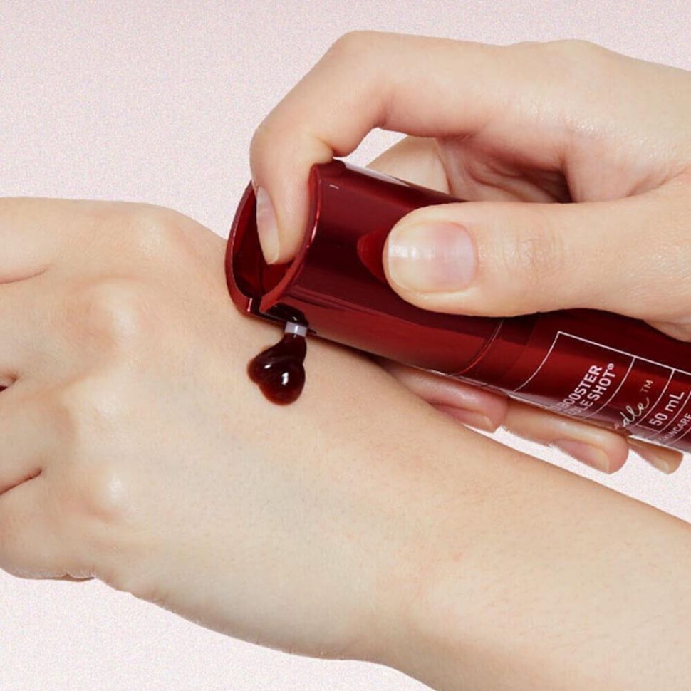 Антиоксидантная бустер-сыворотка с микроиглами VT COSMETICS Red Booster Reedle Shot 100 50 мл (Цена: 1 360 грн.)