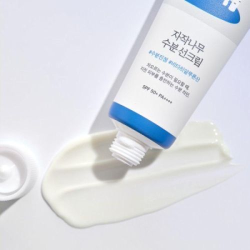 Солнцезащитный крем с березовым соком ROUND LAB Birch Juice Moisturizing Sunscreen SPF 50+ PA++++ 10 мл (Цена: 190 грн.)