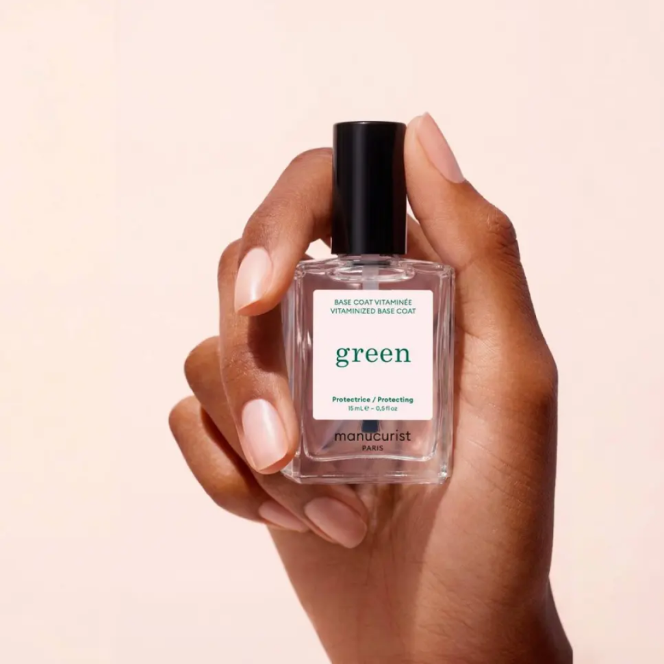 MANUCURIST вітамінізована основа під лак для нігтів Green Base Coat Vitaminée 15 мл (Ціна: 890 грн.)