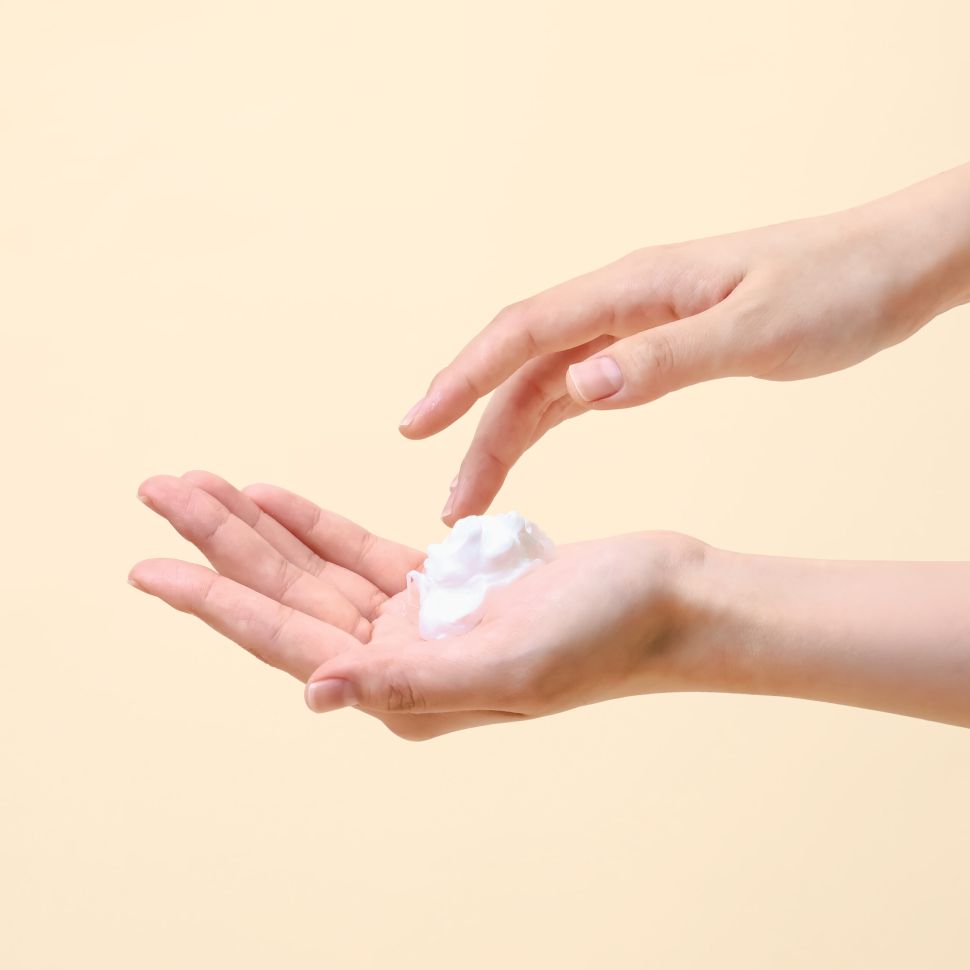 Пенка для умывания с экстрактом соевых бобов и пантенолом ROUND LAB Soybean Panthenol Cleanser 150 мл (Цена: 630 грн.)