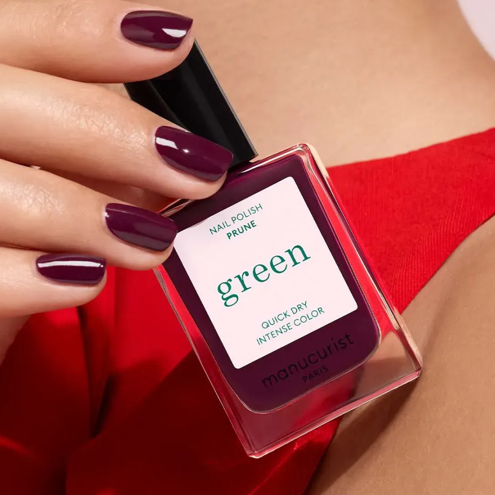 MANUCURIST лак для нігтів з сливовим відтінком Green™ Prune 15 мл (Ціна: 790 грн.)
