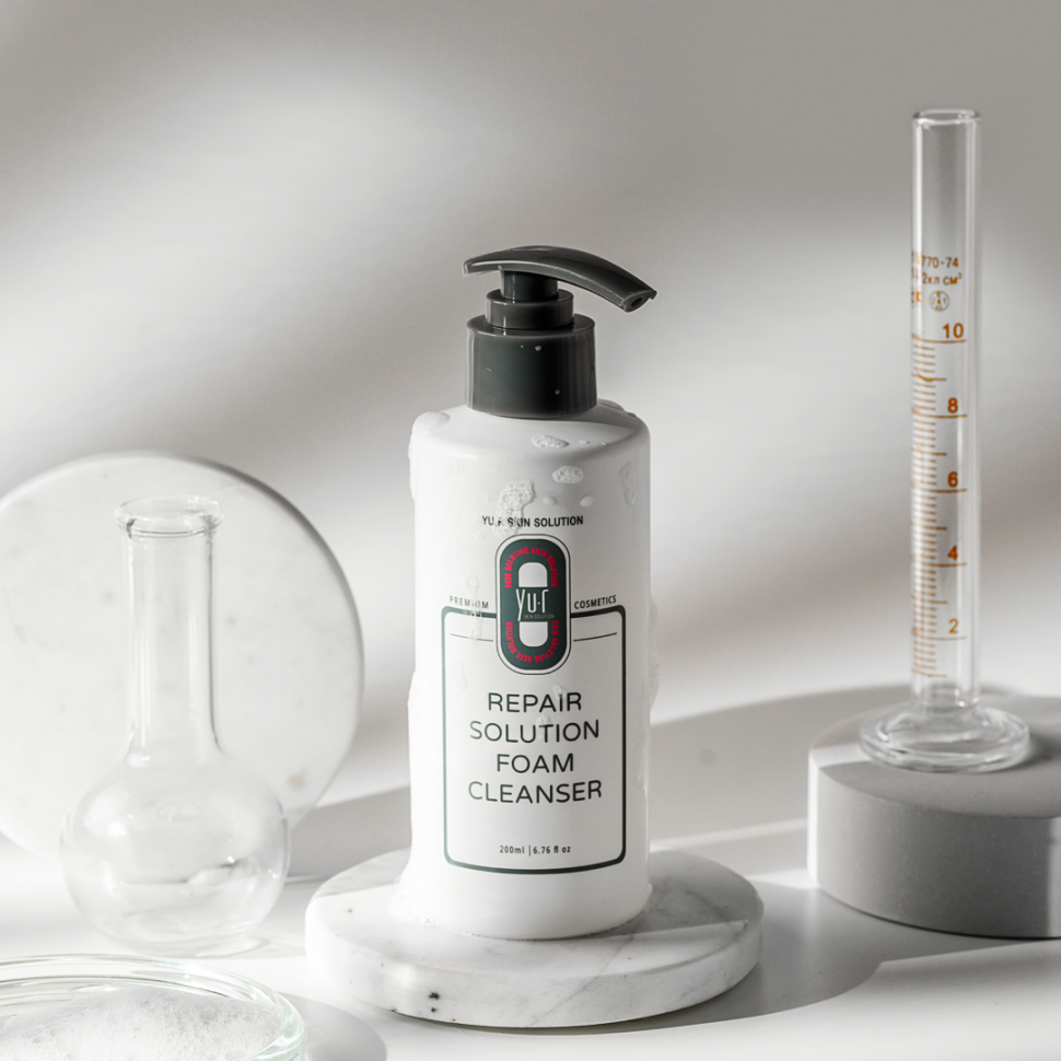 YU.R Skin Solution пінка для очищення шкіри обличчя Pro Repair Solution Foam Cleanser 200 мл (Ціна: 1 585 грн.)