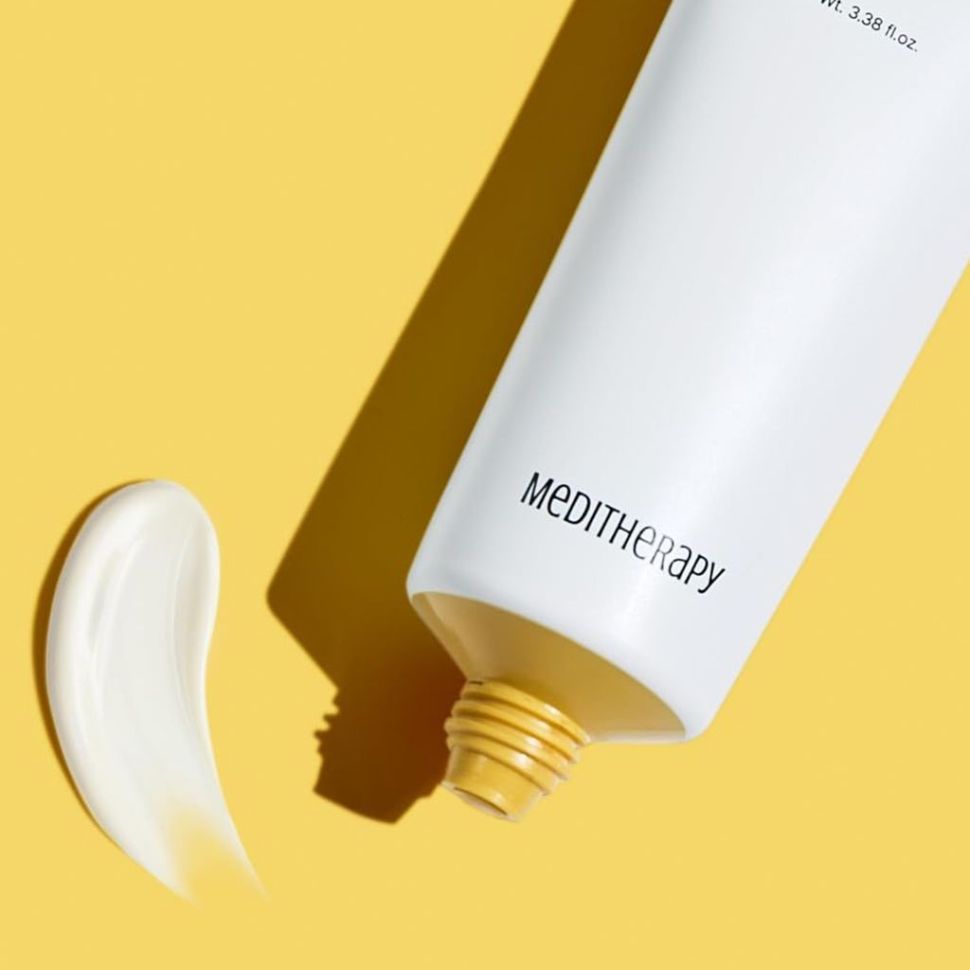 Крем для восстановления барьера кожи MEDITHERAPY Jojoba Ceramide Barrier Cream 100 мл (Цена: 1 055 грн.)