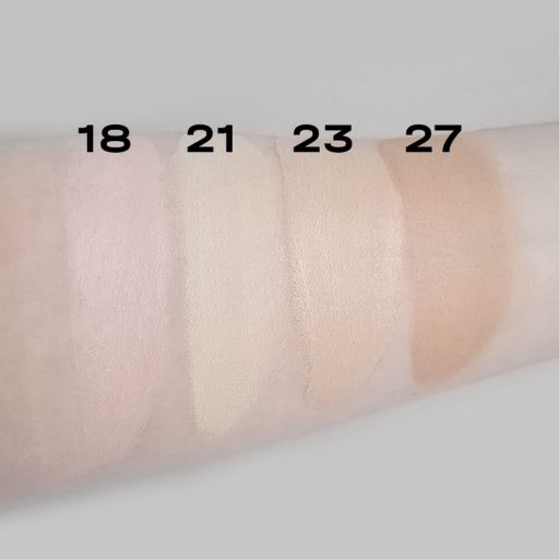 Сатиновый стойкий тональный кушон 18 C (Seashell) UNLEASHIA Healthy Green Cushion SPF30/PA++ 