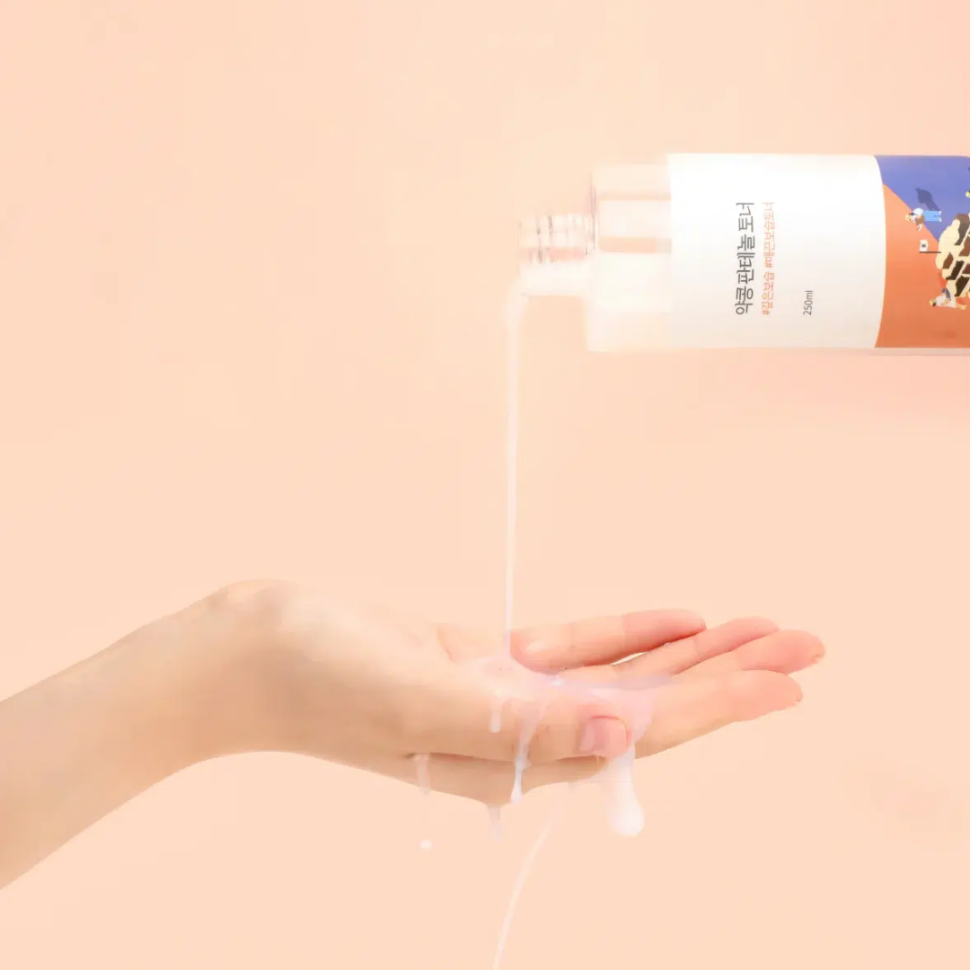 Увлажняющий тонер с экстрактом соевых бобов и пантенолом ROUND LAB Soybean Panthenol Toner 250 мл (Цена: 850 грн.)