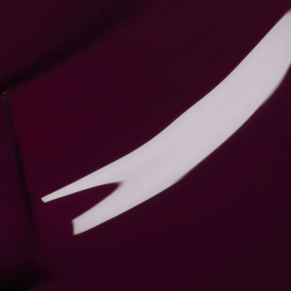 Лак для ногтей с темным оттенком баклажанов MANUCURIST Green™ Aubergine 15 мл (Цена: 790 грн.)