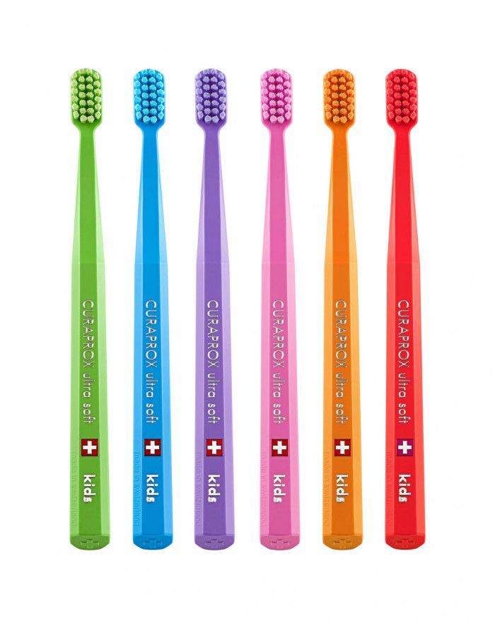 CURAPROX дитяча зубна щітка 4-12 років ультрам'яка Kids Ultra Soft 5500 шт (Ціна: 354 грн.)