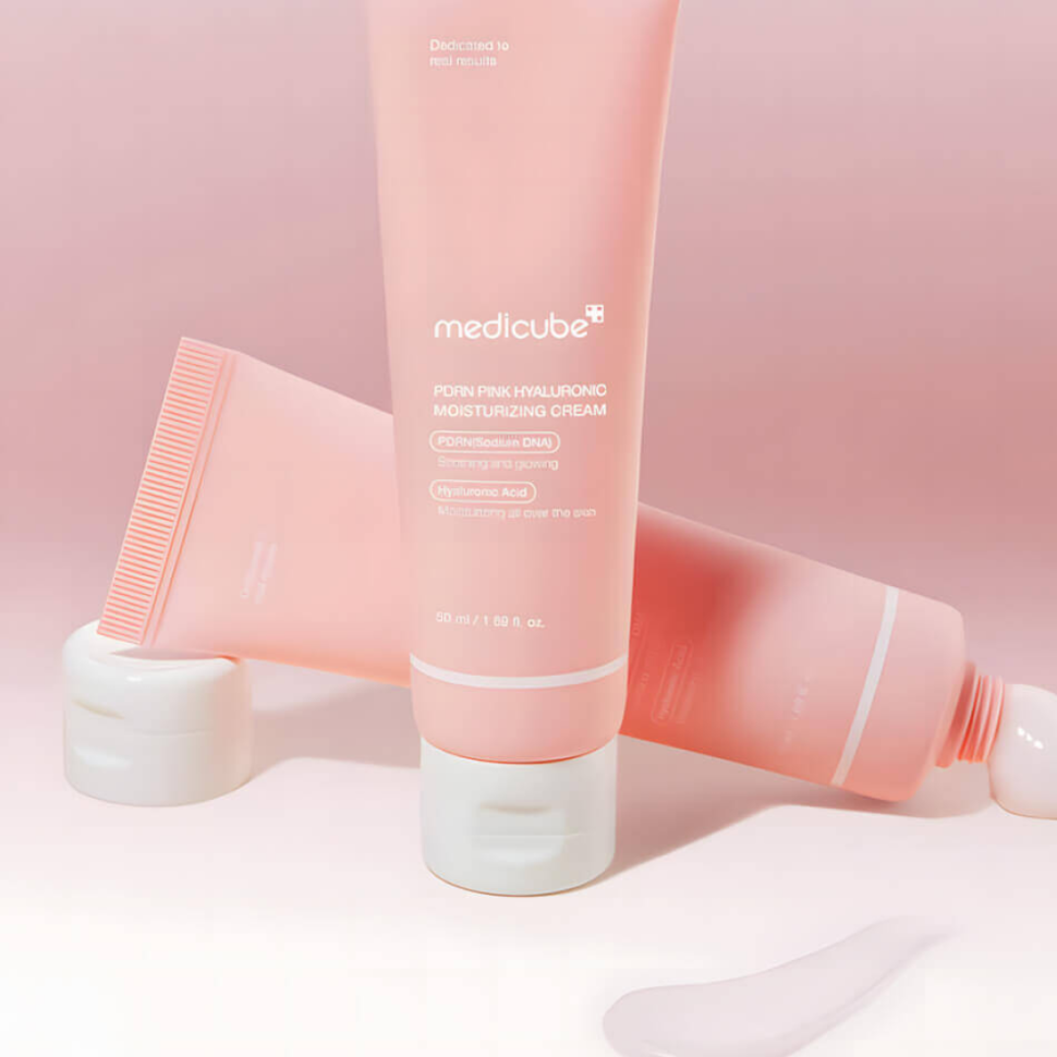 Увлажняющий крем с полинуклеотидами и гиалуроновой кислотой MEDICUBE PDRN Pink Hyaluronic Moisturizing Cream 50 мл (Цена: 1 161 грн.)