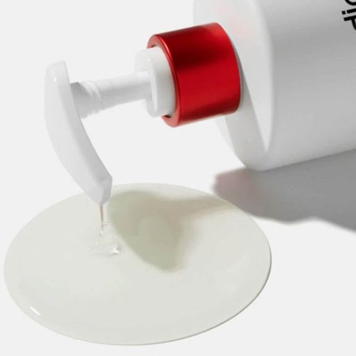Противовоспалительный гель для душа с кислотами MEDICUBE Red Acne Body Wash 400 г