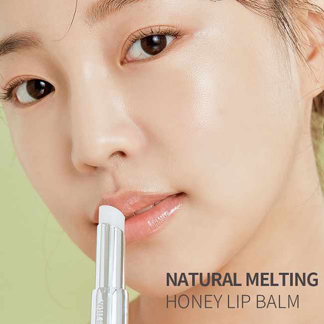 Увлажняющий бесцветный бальзам для губ YNM Natural Melting Honey Lip Balm 3 г (Цена: 335 грн.)